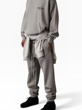 Fear of God ESSENTIALS Dark Oatmeal Joggers size XL NWT